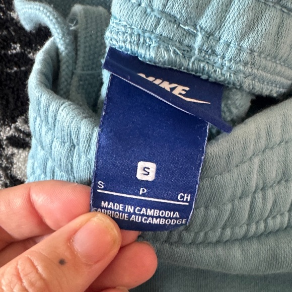 Nike mens Teal Joggers - Picture 7 of 7